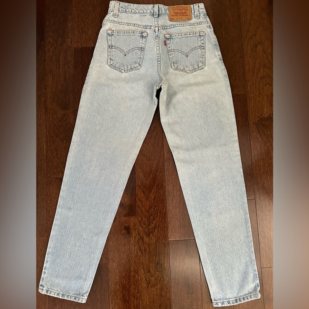VINTAGE LEVI 550 RED TAB 7JR MED JEANS